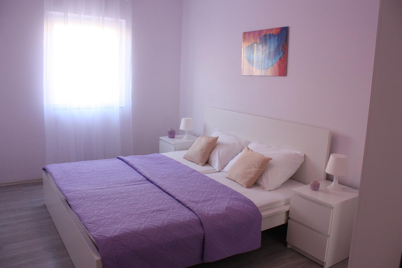 Apartments Tanja & Josipa パグ エクステリア 写真