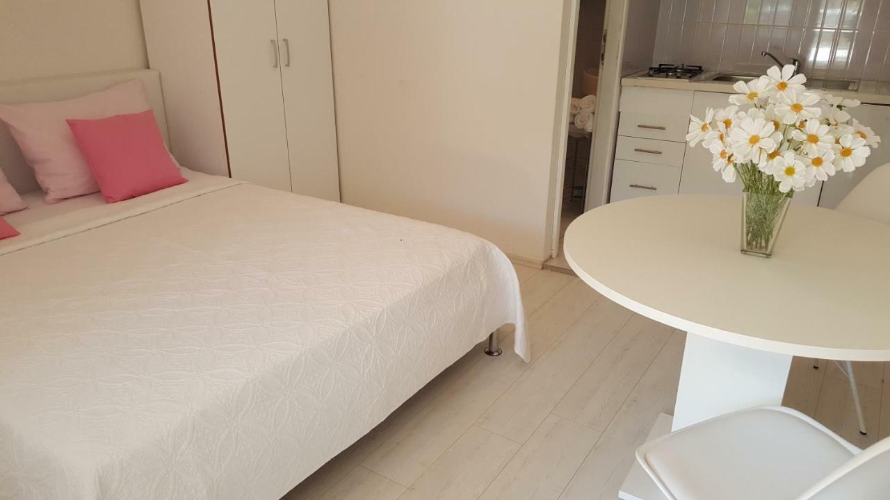 Apartments Tanja & Josipa パグ エクステリア 写真
